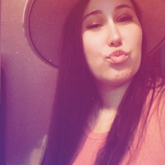 Meet your Posher, V - Picture 2 of 4